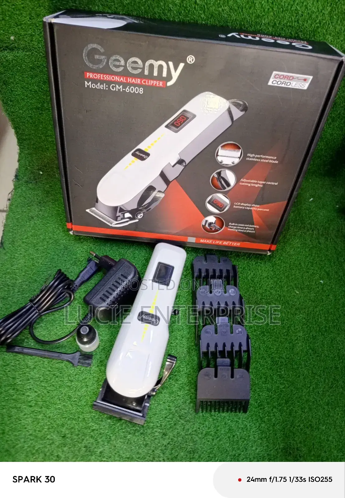 Geemy Shaving Machine/ Professional Hair Clipper