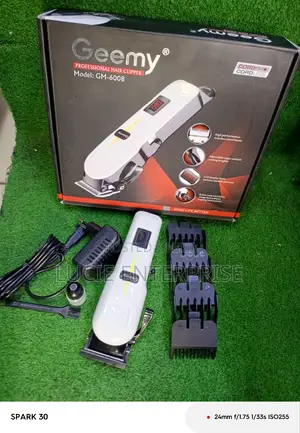 Geemy Shaving Machine/ Professional Hair Clipper