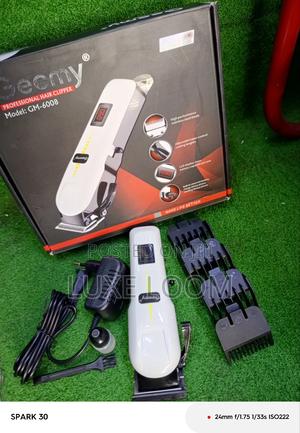 Geemy Professional Hair Clipper Shaving Machine - thumbnail 2