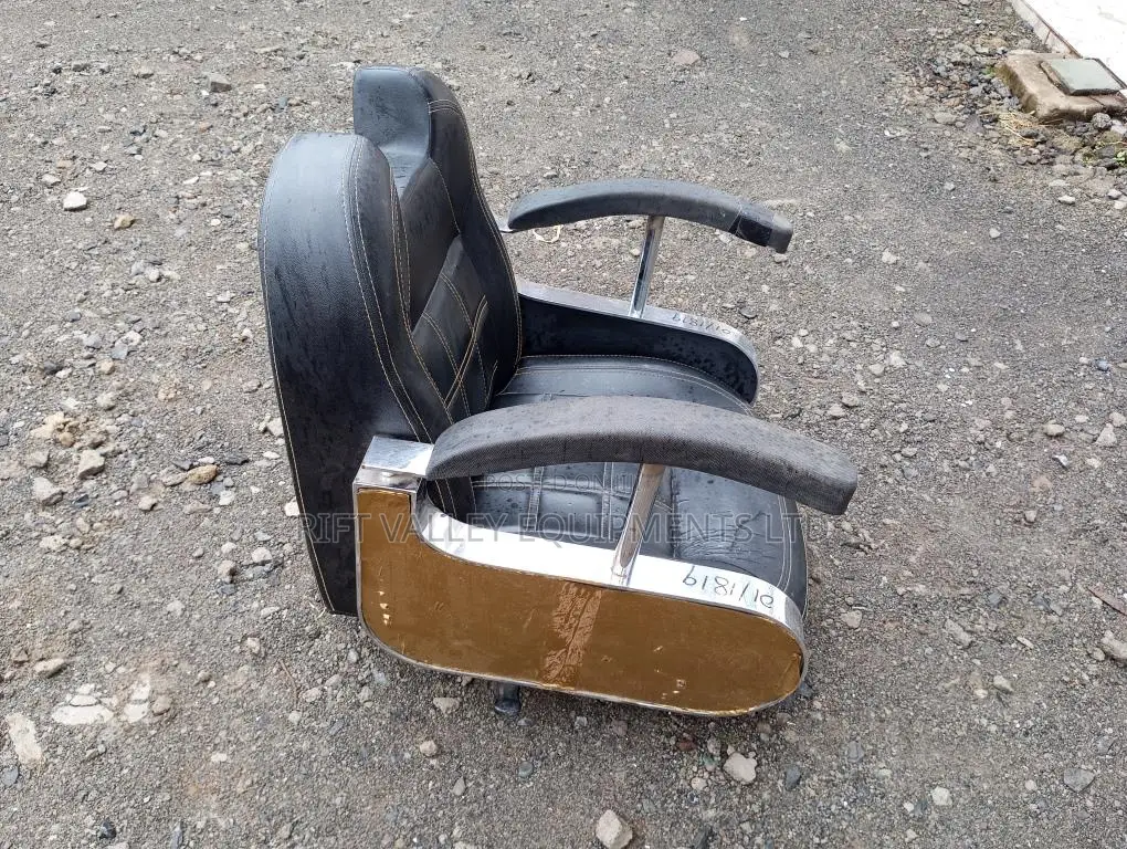 Hair Dressing Chair Missing Stand