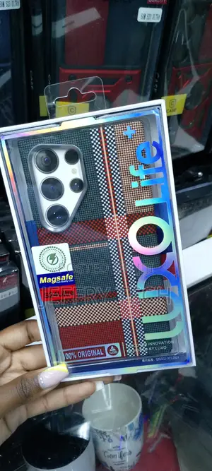 Carbon Fiber Tribal Case With Magsafe for Galaxy S24 Ultra