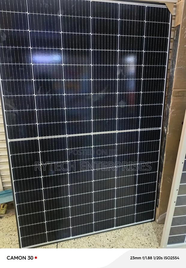 550watts Durable Solar Panel - main view