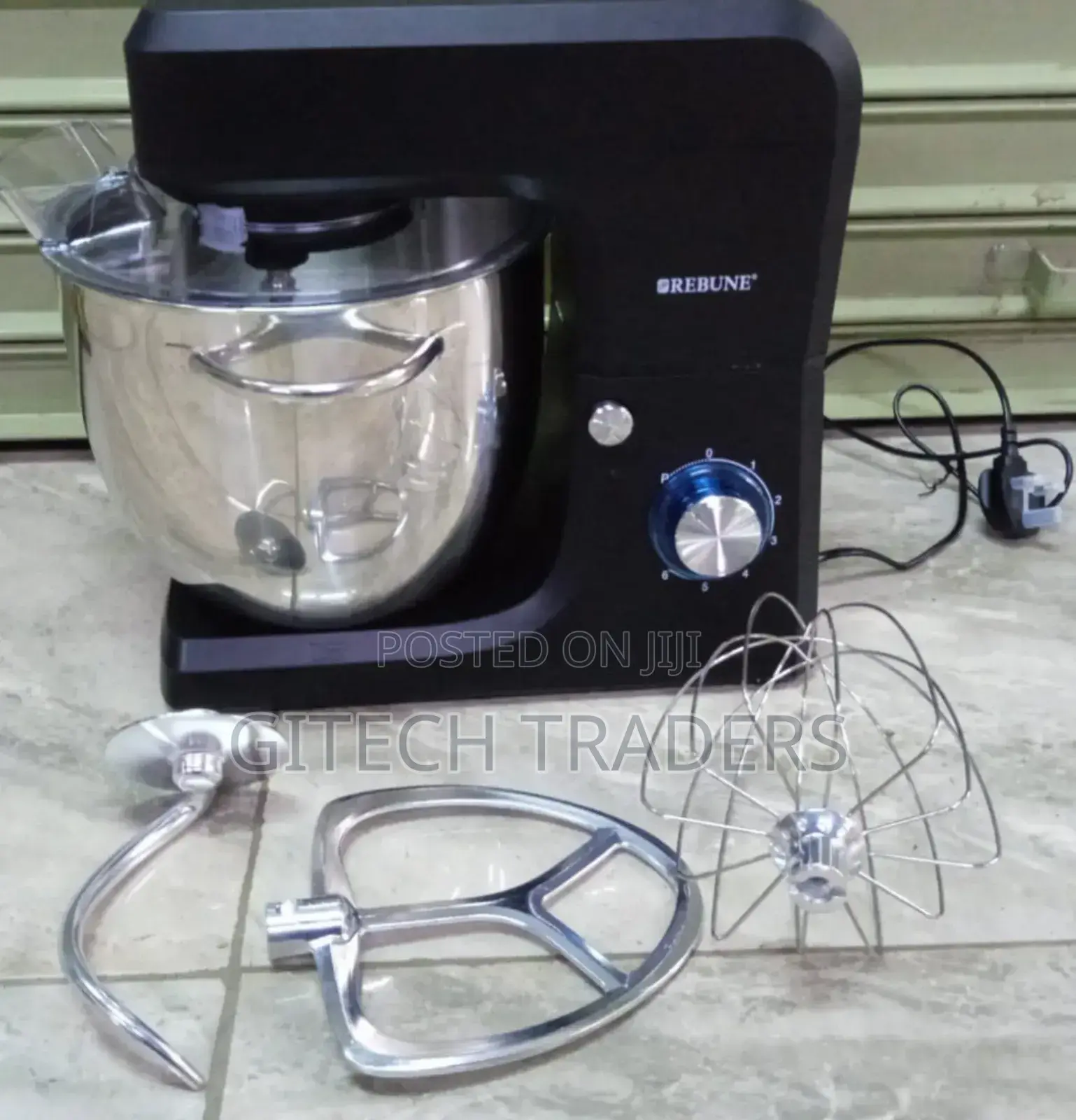 7 L Mixer Silver and Black
