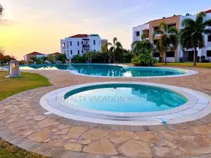 2 Br Beach Airbnb Apartment at Sultan Palace, Kikambala
