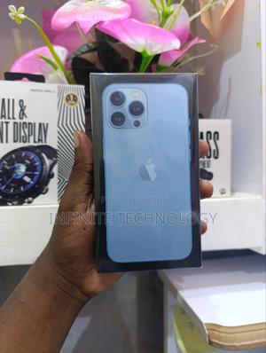 New Apple iPhone 13 Pro 256 GB Black - main view