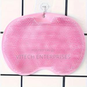 Feet and Back Scrub - thumbnail 2