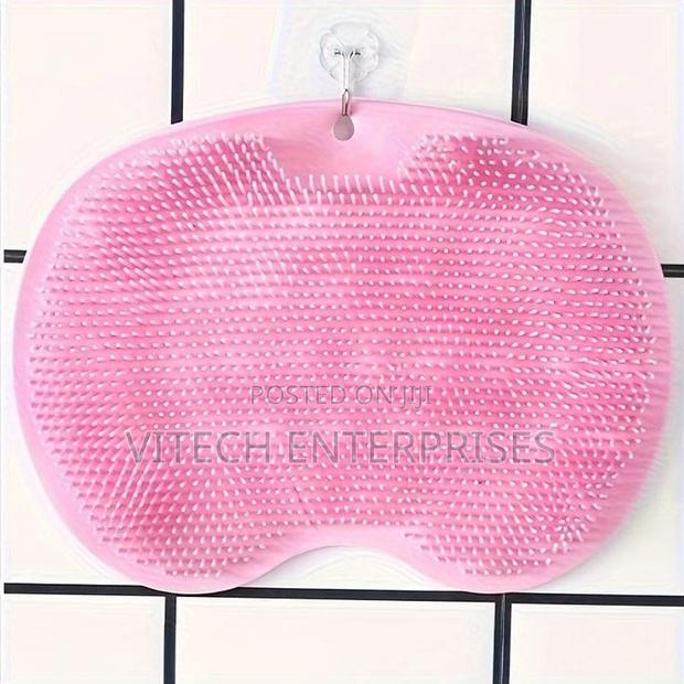 Feet and Back Scrub - main view