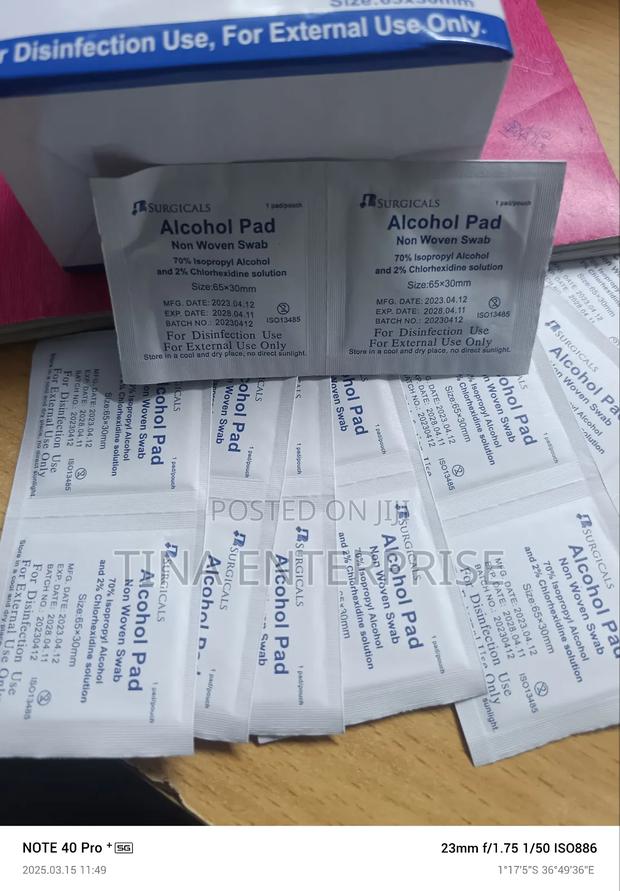 Alcoho Swabs/ Pads - thumbnail 2