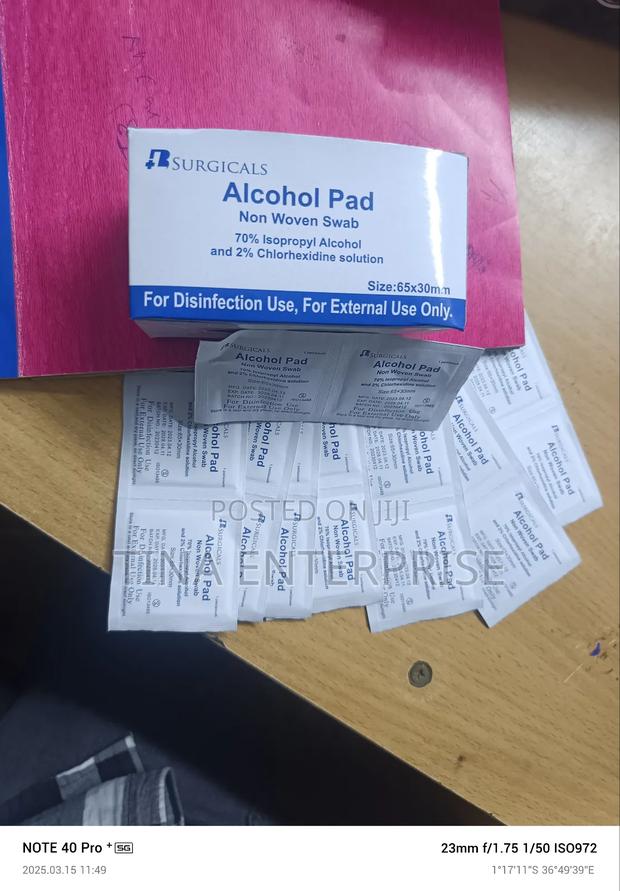 Alcohol Pads - main view