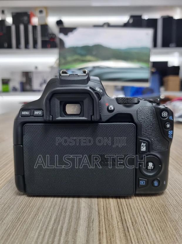 Canon Eos 250d DSLR Camera With 18-55mm Lens. - thumbnail 3