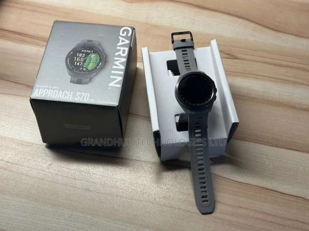 Garmin Approach S70 42mm Golf Watch - main view