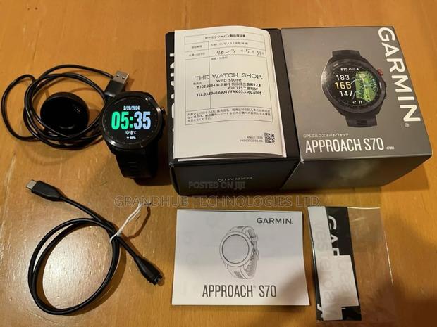 Garmin Approach S70 42mm Golf Watch - thumbnail 2