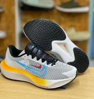 Nike Zoomfly 5