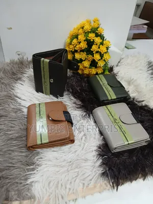 Men's Leather "; Wallet's at 1500
