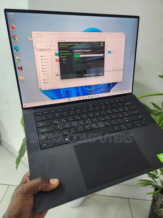 Laptop Dell Precision 5550 64GB Intel Core I9 SSD 512GB - thumbnail 3