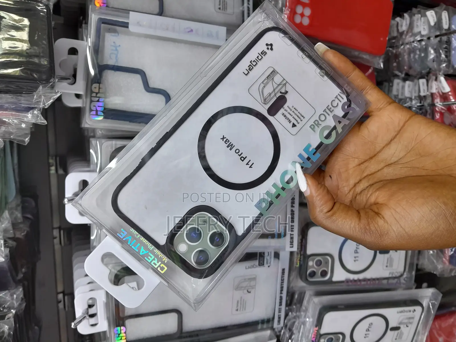 Spigen Ultra Hybrid Mag Designed for iPhone 11 Pro Max