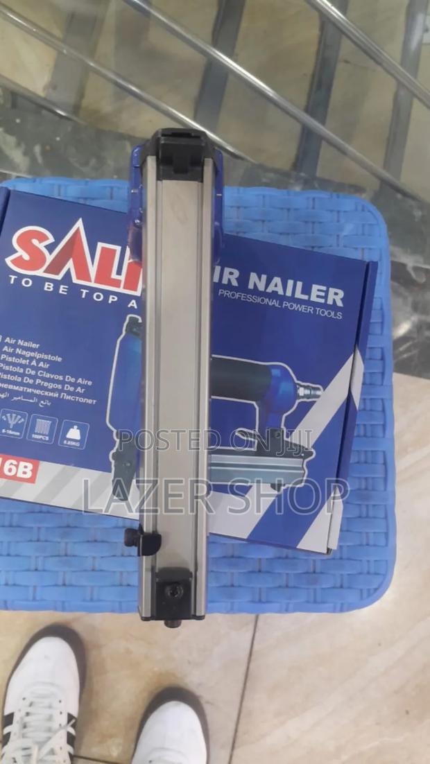 Pneumatic Nailer Gun - main view