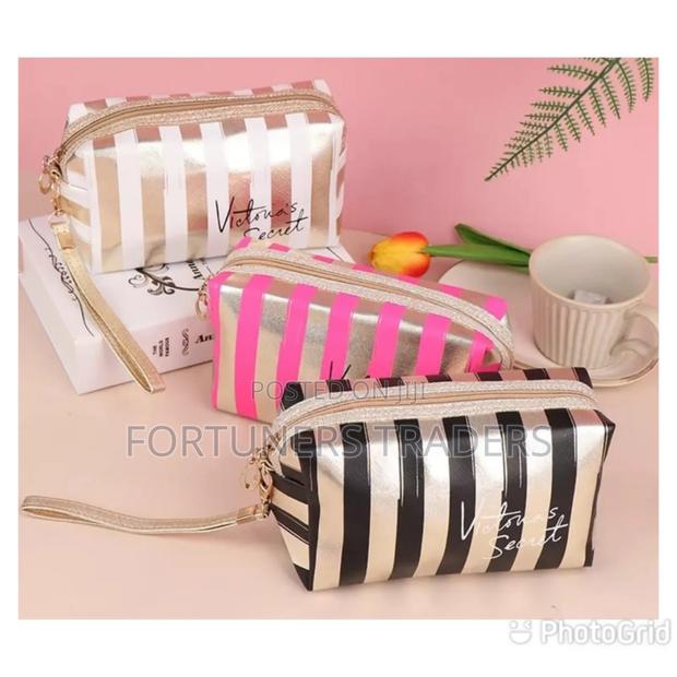 *Make Up Organizer Bags*