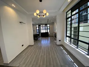 4bdrm Maisonette in Membley for sale