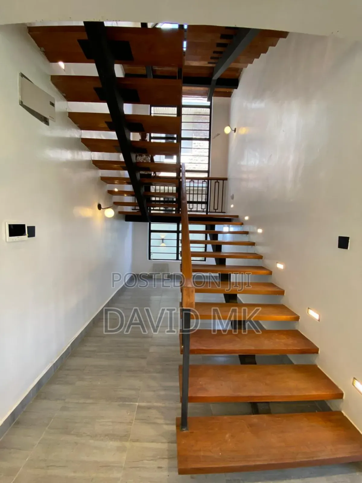 4bdrm Maisonette in Membley for sale