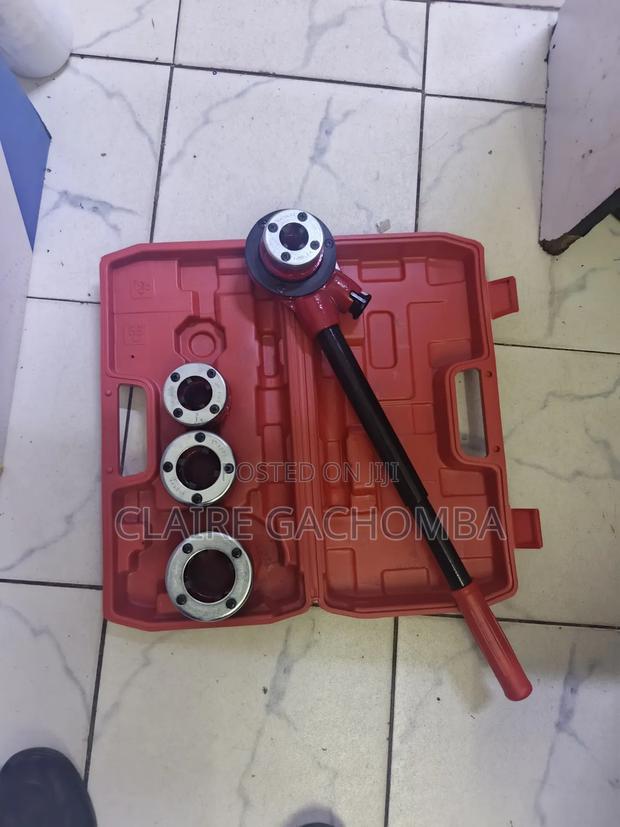 Ratchet Die Stock - main view