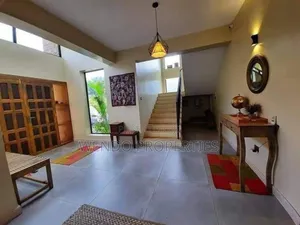 4bdrm Villa in Karen for rent