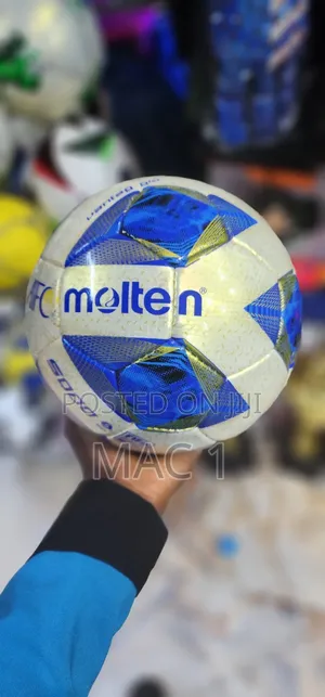 Molten Soccer Balls Football / Ball
