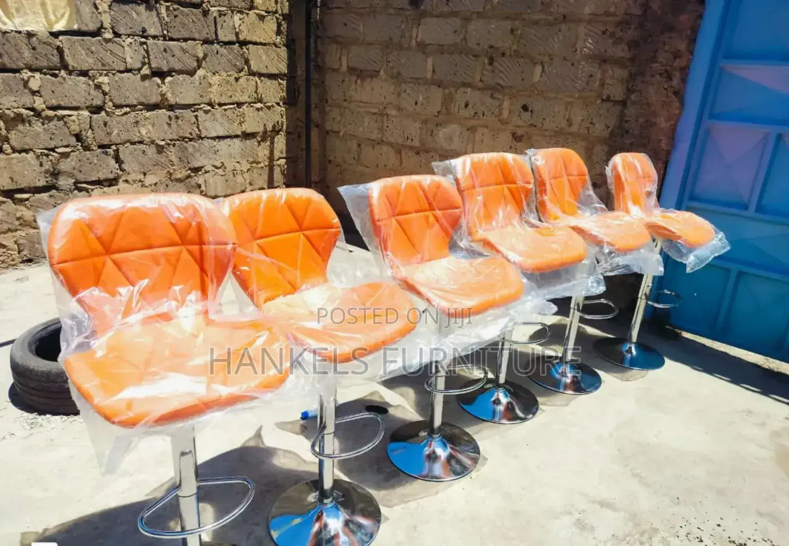 Cocktail Adjustable Stools