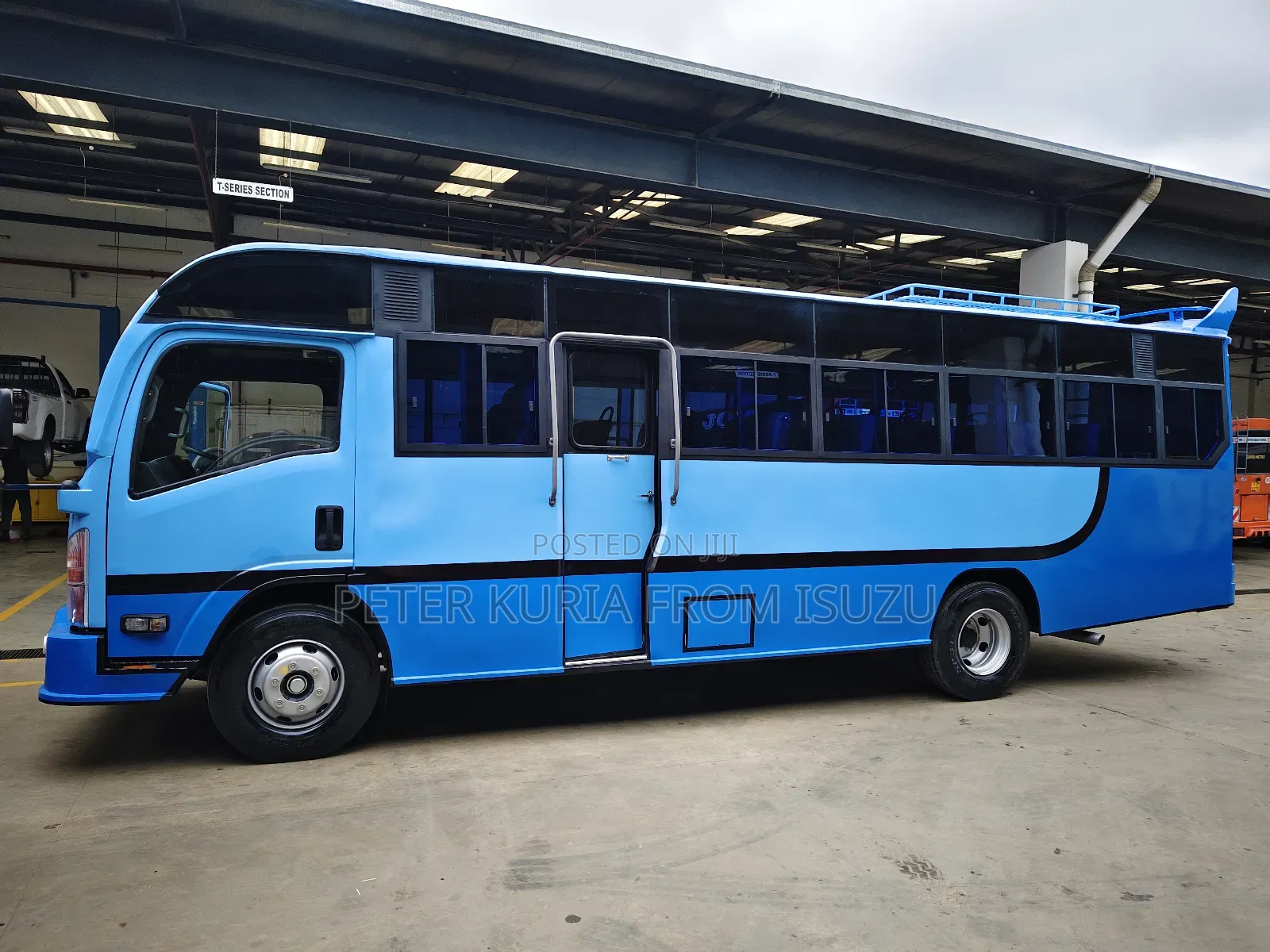 New Isuzu NQR 2024 Blue