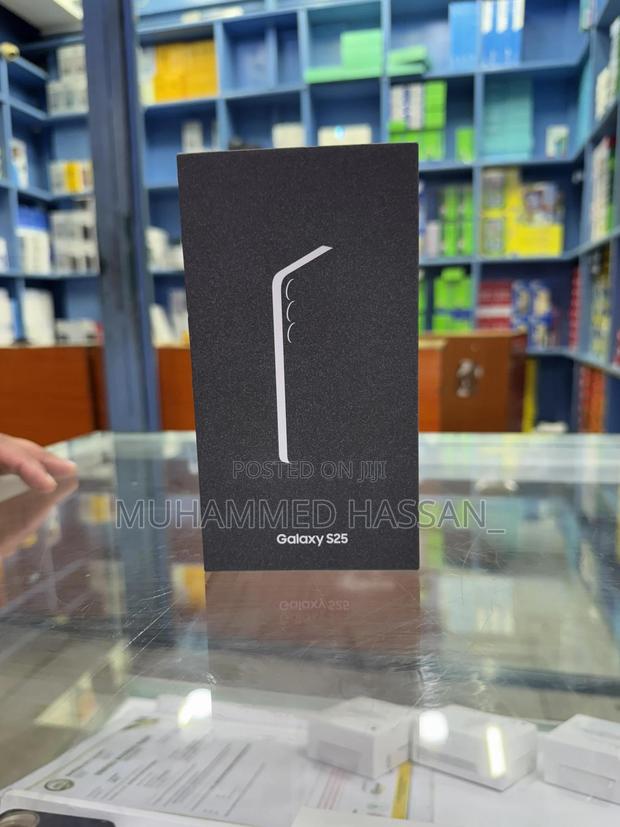 New Samsung Galaxy S25 256 GB Black