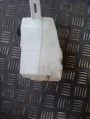 Nissan X-Trail Coolant Bottle