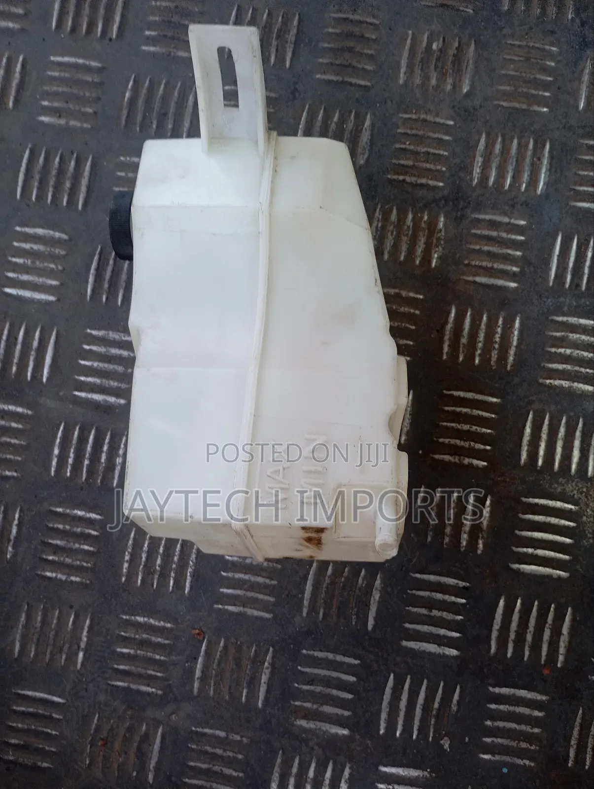Nissan X-Trail Coolant Bottle