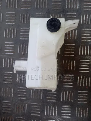 Nissan X-Trail Coolant Bottle