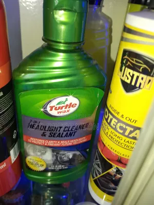 2in1 Headlight Cleaner and Sealant Preventing Yellowing