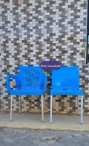 Rosa Chair, Bruno Chair, Plastic Chairs With Metal Legs Set