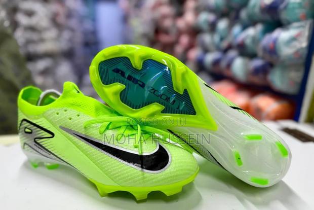 Nike Macurial Soccer Boots - thumbnail 2