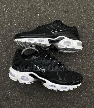 Nike Tn Black White Sole - thumbnail 2