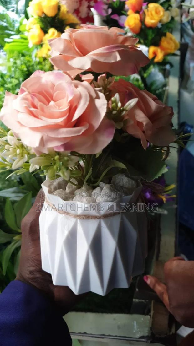 Table Decor Flowers - thumbnail 2