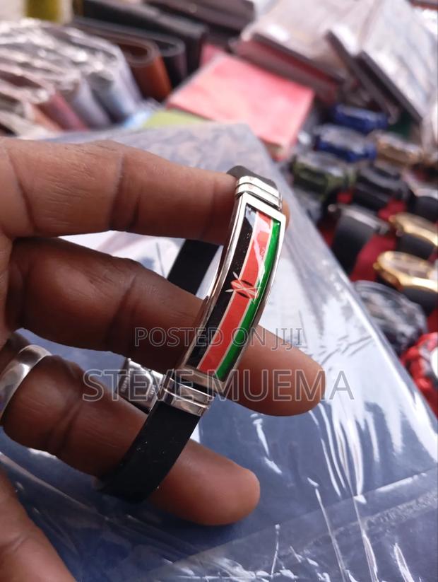 Kenyan Flag Bracelet. - thumbnail 4