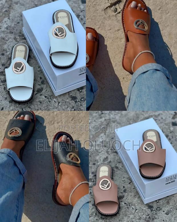 Fendi High Quality Slip on Sandals - thumbnail 2