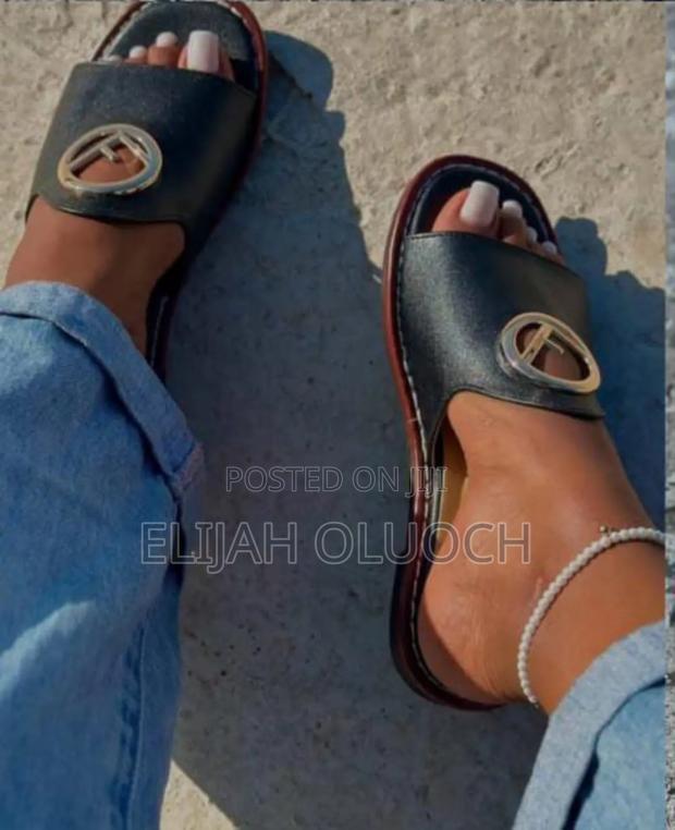 Fendi High Quality Slip on Sandals - thumbnail 4