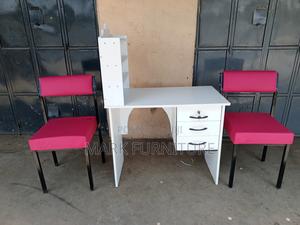 Manicure Chair and Table - main view