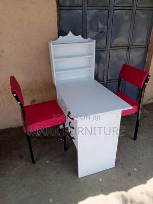 Manicure Chair and Table - main view