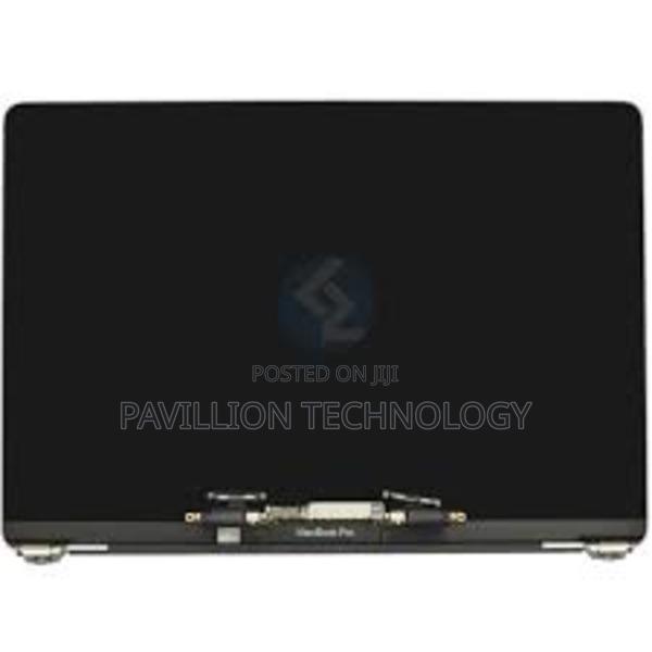 Macbook A2251space Gray - thumbnail 3