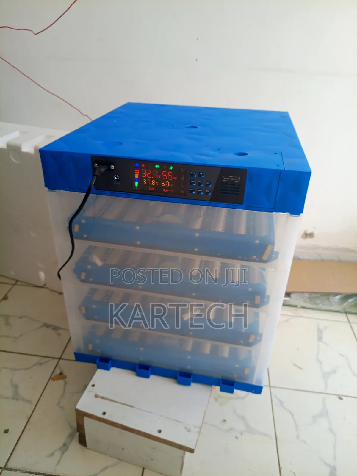 256 Eggs Automatic Incubator Ac/Dc With Temperature Control
