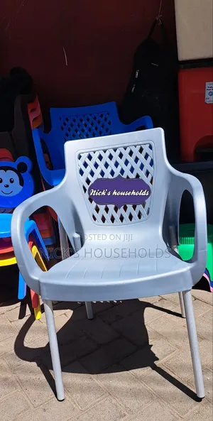 Limited Stock,Plastic Chairs With Metal Tubing Legs And Arms
