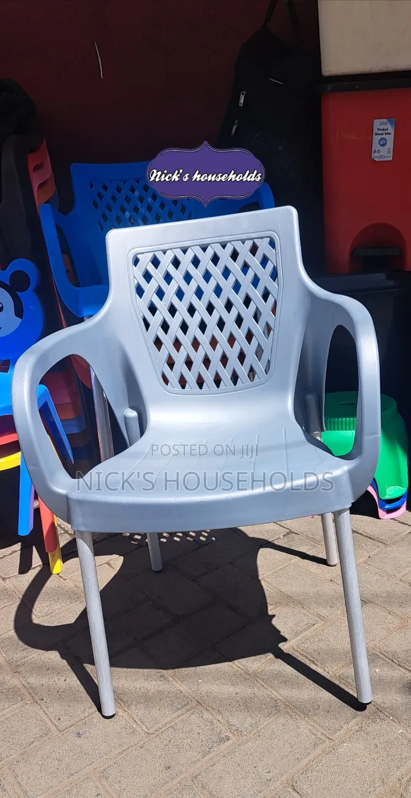 Limited Stock,Plastic Chairs With Metal Tubing Legs And Arms