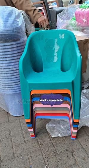 Children Plastic Chairs - thumbnail 2