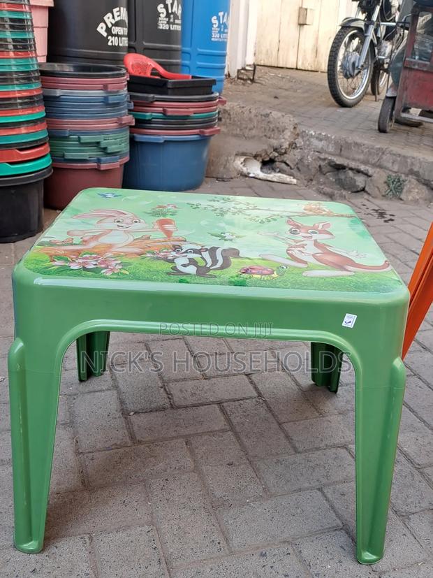 Beautiful Kids Square Plastic Table - thumbnail 4