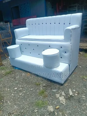 Pedicure 3 Seater, White With Black Buttons 
